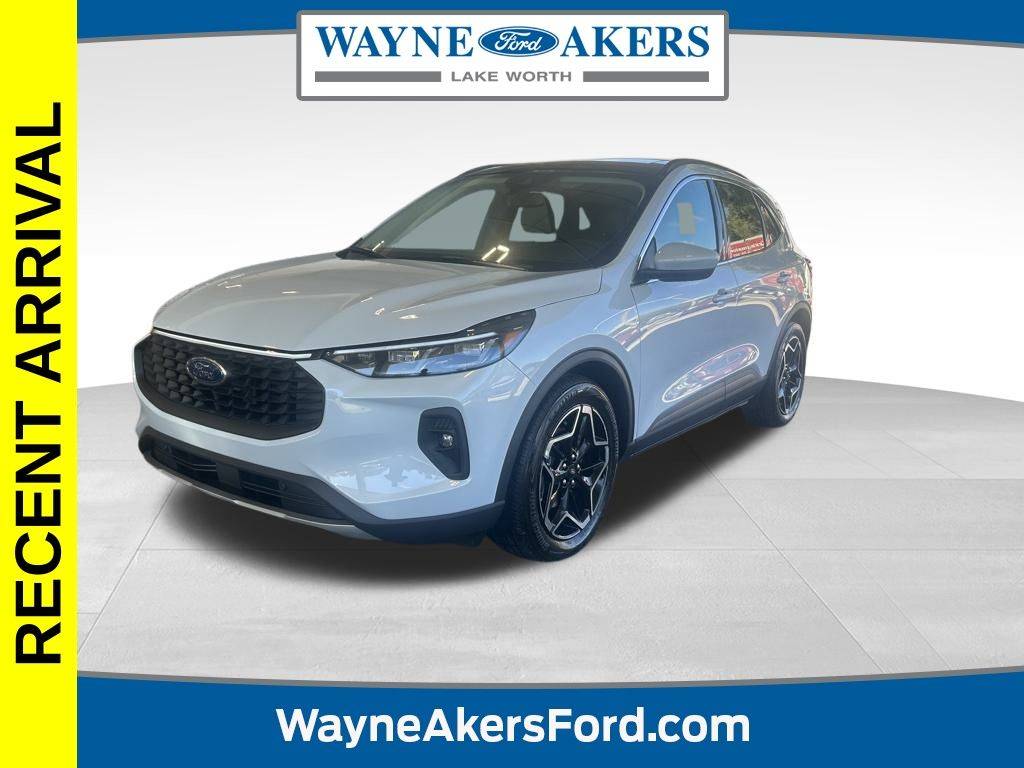 2025 Ford Escape Platinum — SUV — 838 mi — Lake Worth, FL