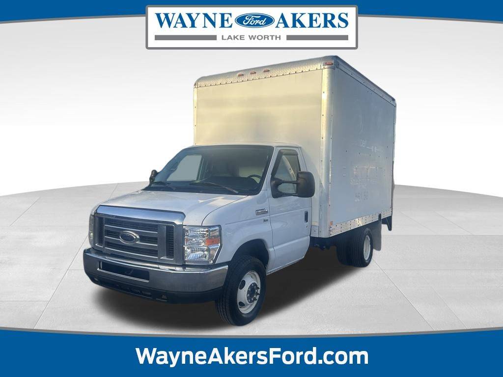 2013 Ford Econoline Commercial Cutaway E-350 — Chassis Cab Truck — 103,477 mi — Lake Worth, FL
