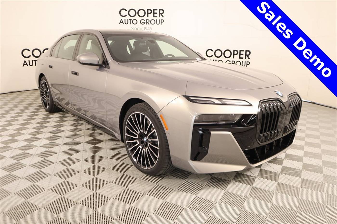 2025 BMW 7 Series 760i xDrive