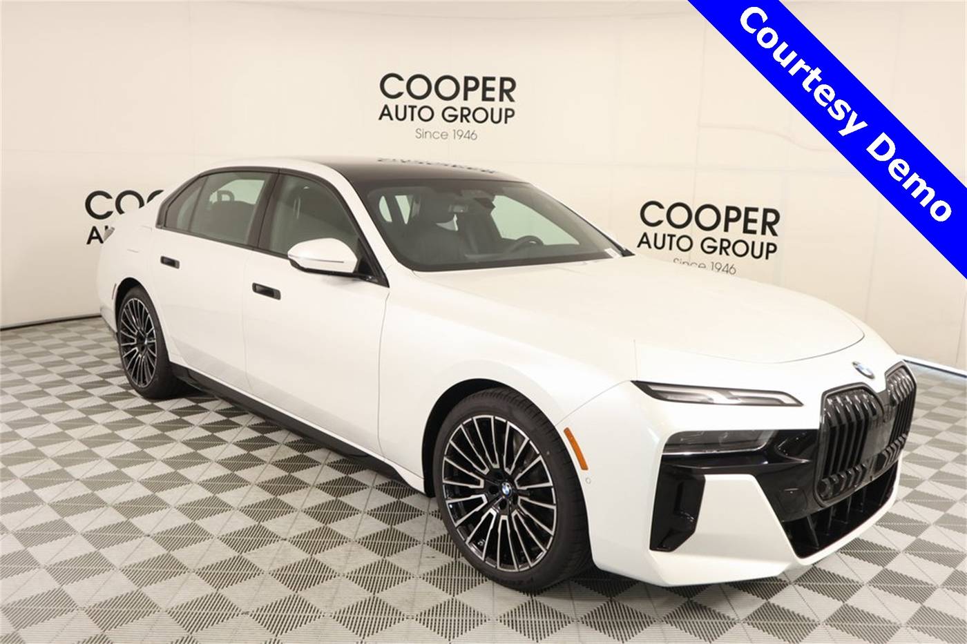 2025 BMW 7 Series 740i xDrive