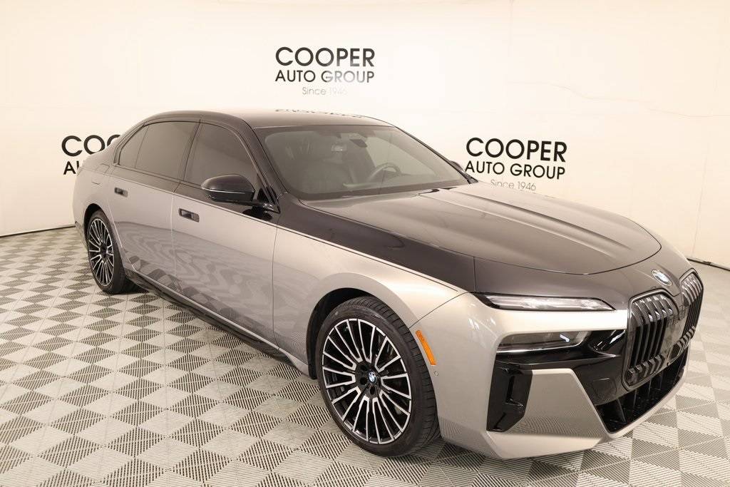 2025 BMW 7 Series 760i — Sedan — 4,089 mi — Edmond, OK