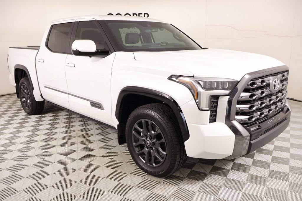 2025 Toyota Tundra Platinum — Pickup Truck — 9,978 mi — Edmond, OK