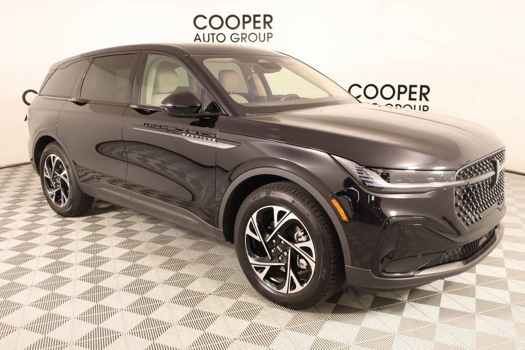 2025 Lincoln Nautilus Premiere — SUV — 4,020 mi — Edmond, OK