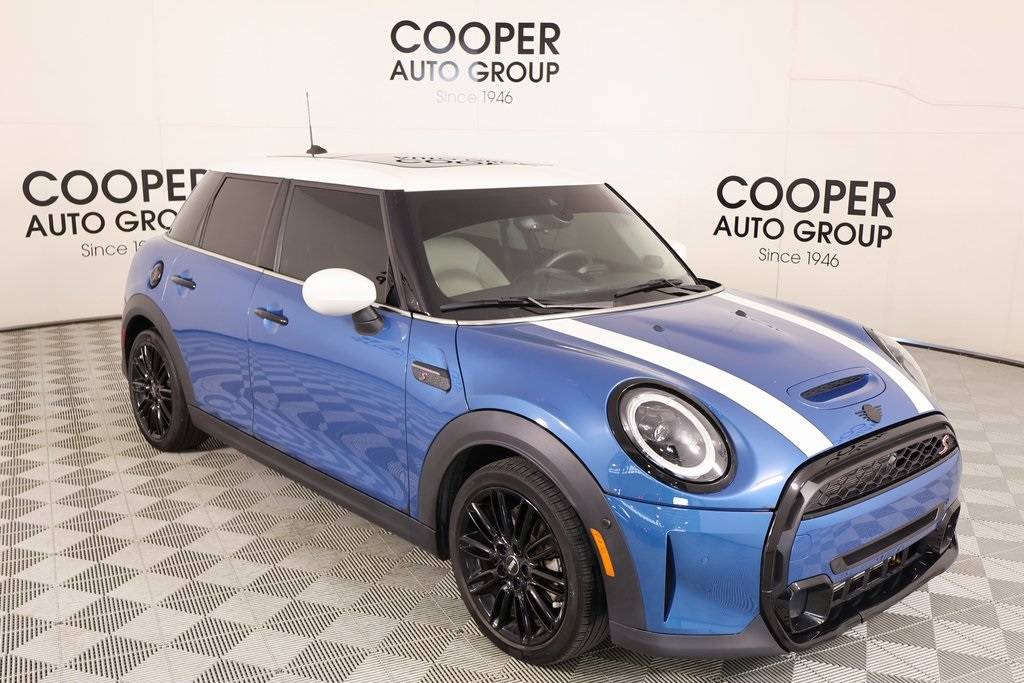 2023 MINI Hardtop Cooper S Classic — Hatchback — 18,588 mi — Edmond, OK