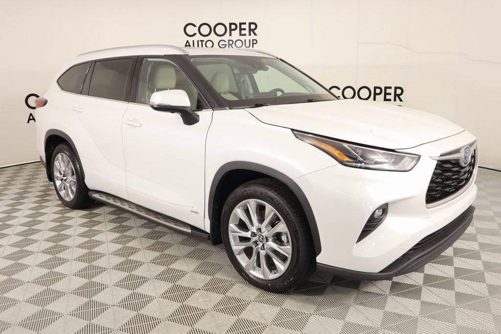 2023 Toyota Highlander Hybrid Limited — SUV — 51,149 mi — Edmond, OK