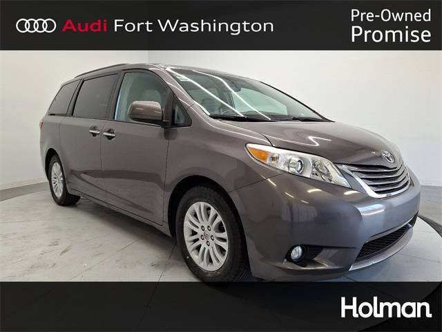 2015 Toyota Sienna L — Minivan — 71,564 mi — Fort Washington, PA