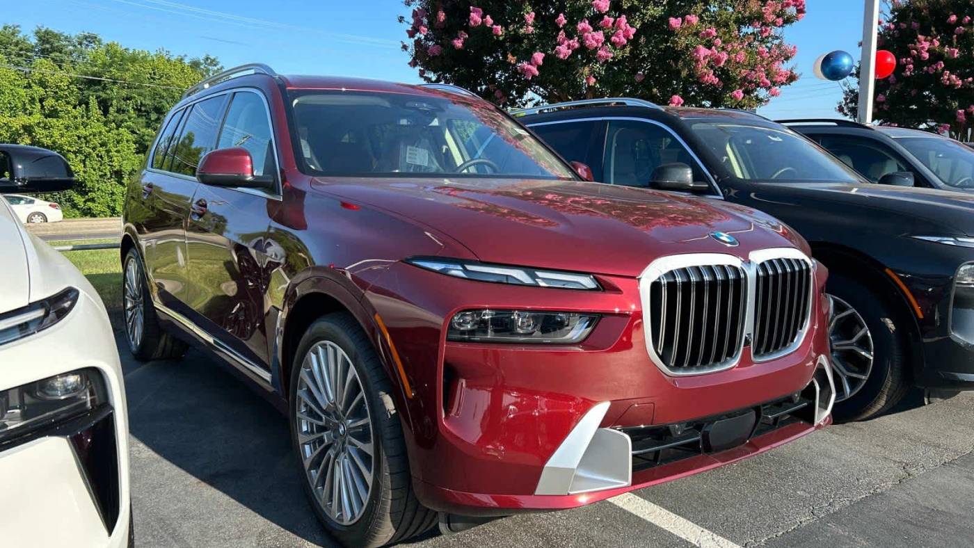 2025 BMW X7 40i — SUV — 6,082 mi — Knoxville, TN