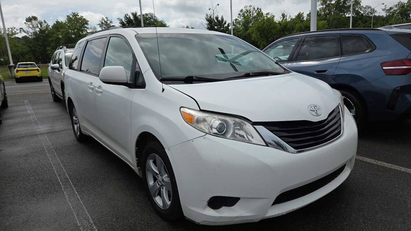 2011 Toyota Sienna LE