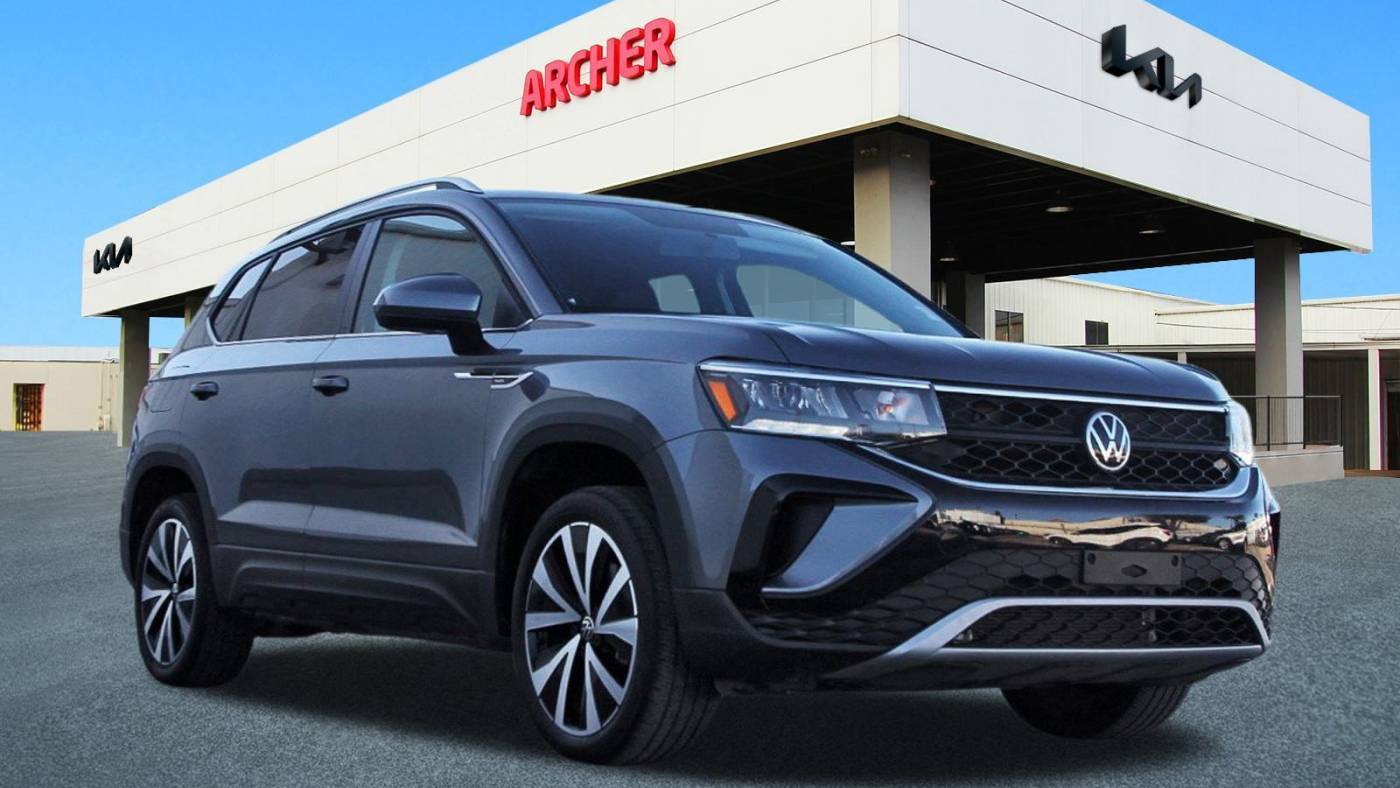 2022 Volkswagen Taos SE — SUV — 13,214 mi — Houston, TX