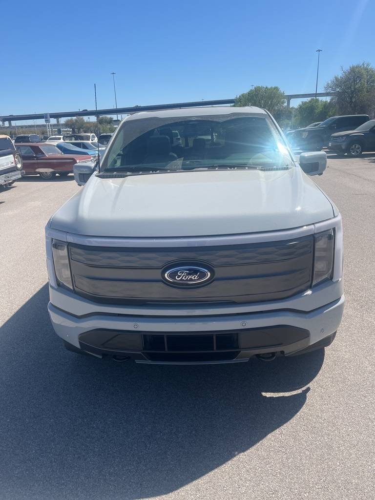 2023 Ford F-150 Lightning LARIAT — Pickup Truck — 1,374 mi — Houston, TX