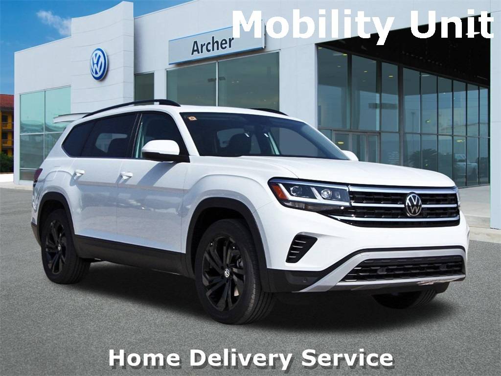 2023 Volkswagen Atlas SE with Technology — SUV — 1,497 mi — Houston, TX