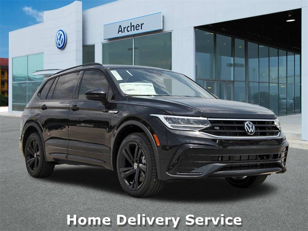 2024 Volkswagen Tiguan SE R-Line Black — SUV — 9,245 mi — Houston, TX