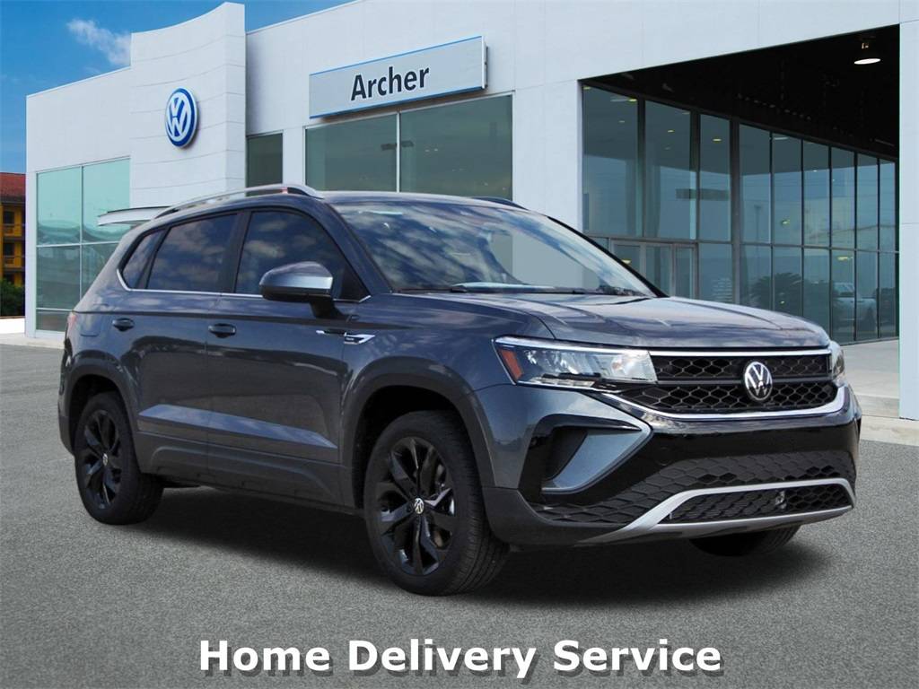 2024 Volkswagen Taos SE — SUV — 11,640 mi — Houston, TX