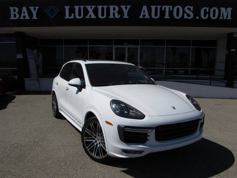 2016 Porsche Cayenne GTS