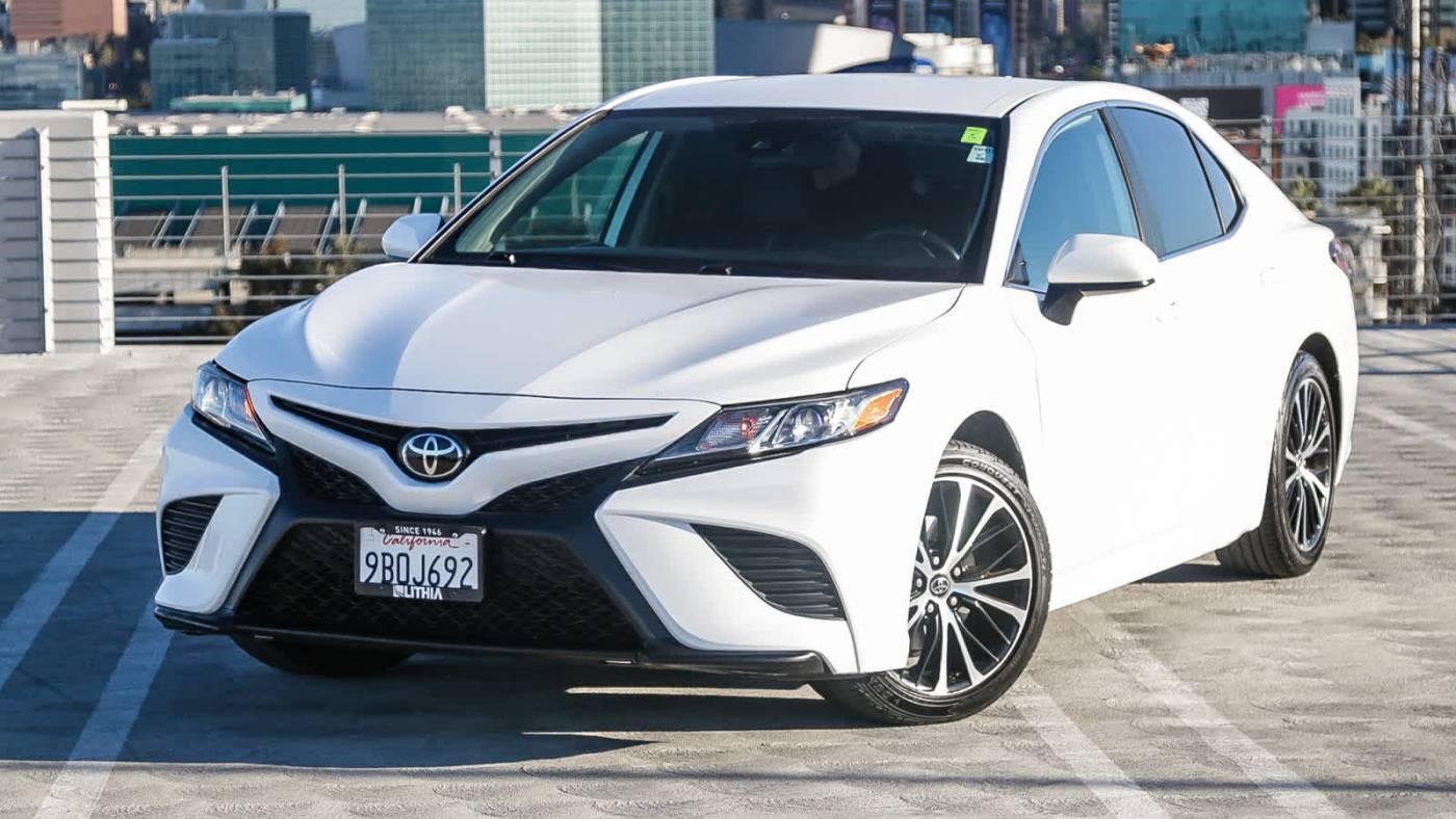 2019 Toyota Camry SE — Sedan — 62,252 mi — Los Angeles, CA