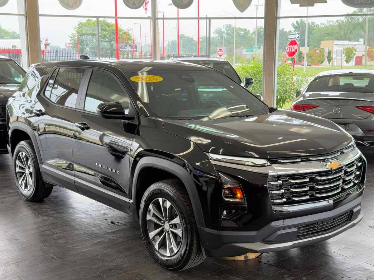 2025 Chevrolet Equinox LT — SUV — 4,424 mi — Detroit, MI