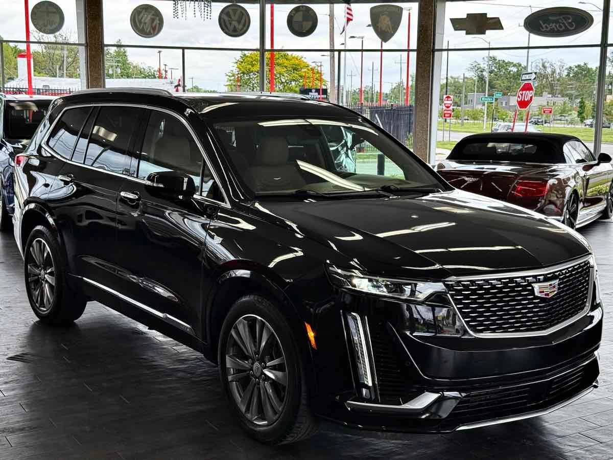 2021 Cadillac XT6 Premium Luxury — SUV — 39,704 mi — Detroit, MI
