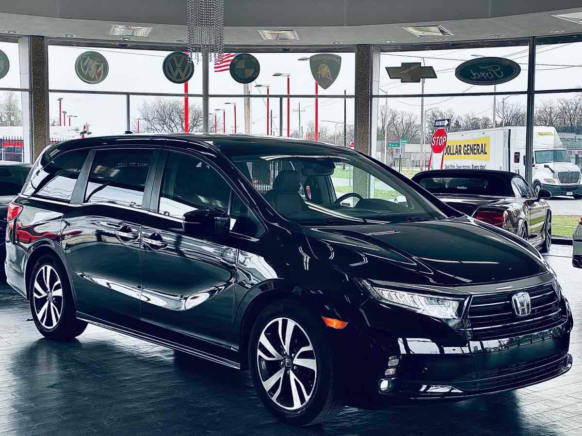 2021 Honda Odyssey Touring — Minivan — 59,297 mi — Detroit, MI