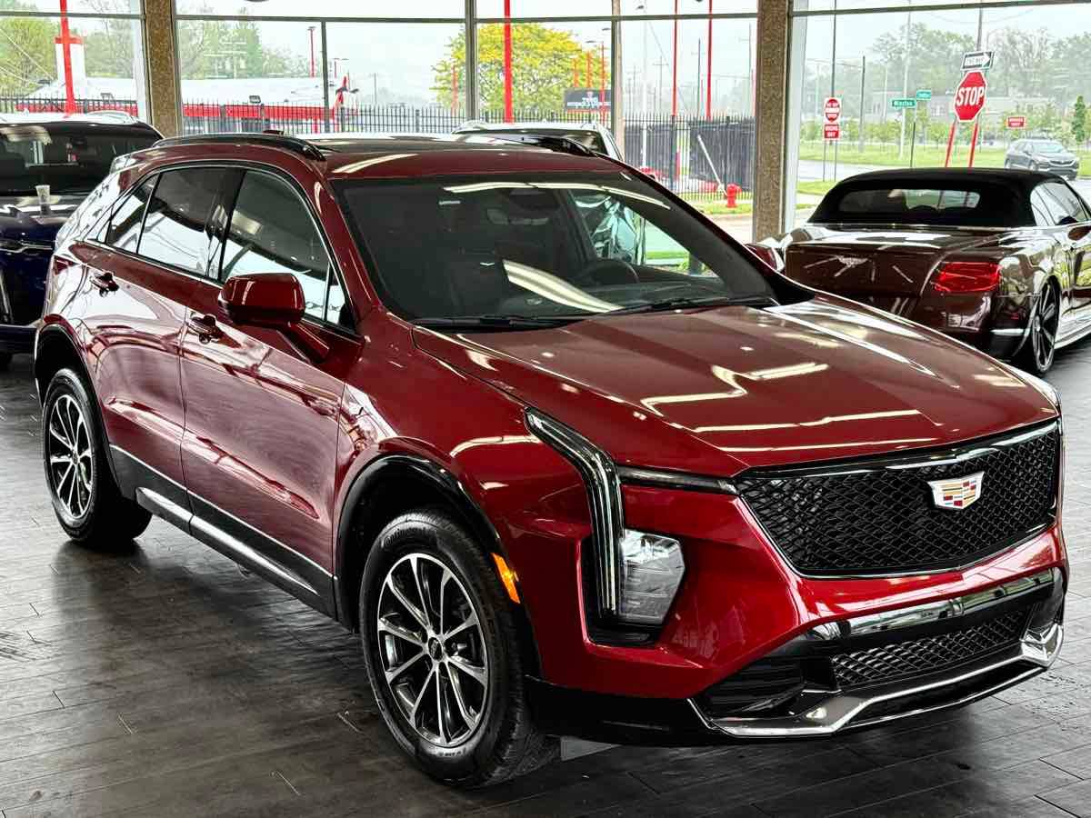 2025 Cadillac XT4 Sport — SUV — 1,029 mi — Detroit, MI