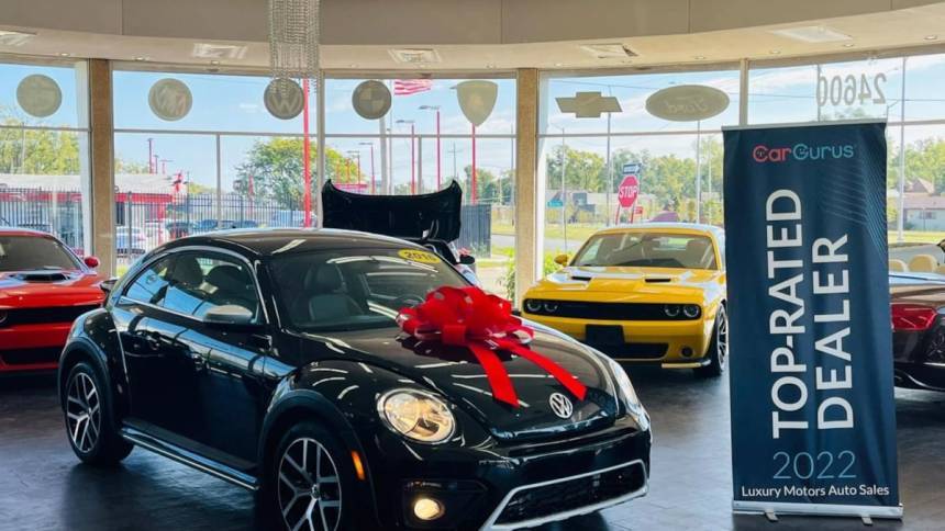 2016 Volkswagen Beetle 1.8T Dune — Hatchback — 7,655 mi — Detroit, MI