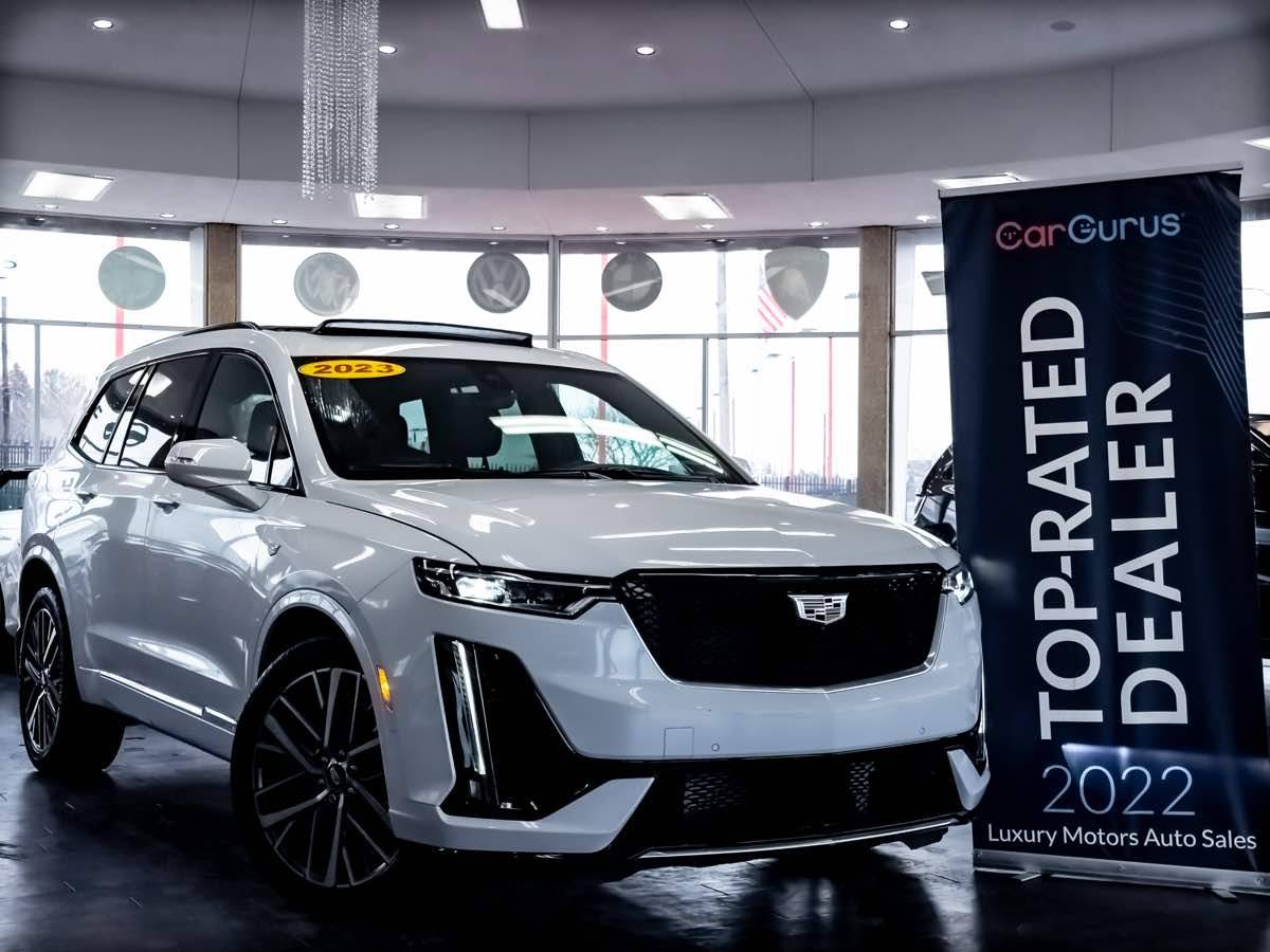 2023 Cadillac XT6 Sport — SUV — 16,996 mi — Detroit, MI