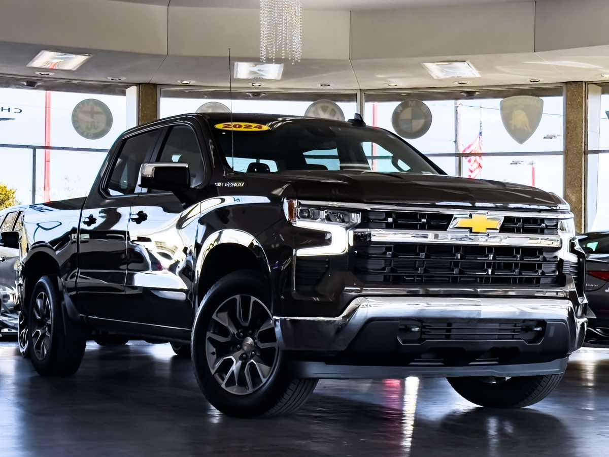 2024 Chevrolet Silverado 1500 LT — Pickup Truck — 23,063 mi — Detroit, MI