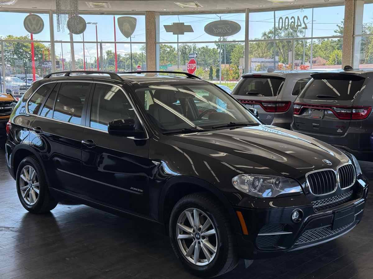 2013 BMW X5 35i — SUV — 92,706 mi — Detroit, MI