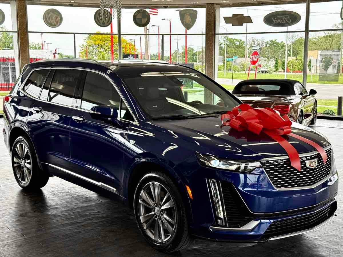 2023 Cadillac XT6 Premium Luxury — SUV — 41,319 mi — Detroit, MI