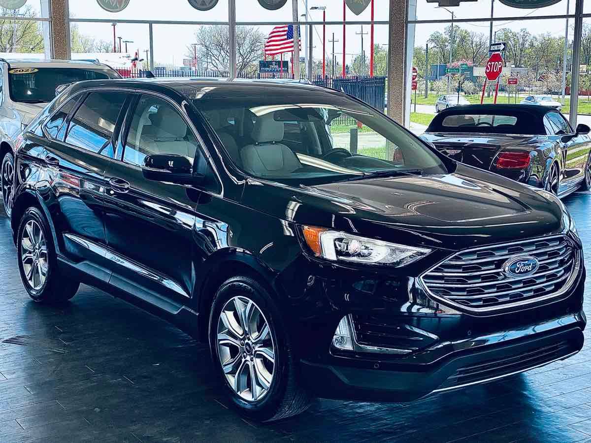 2020 Ford Edge Titanium — SUV — 113,371 mi — Detroit, MI