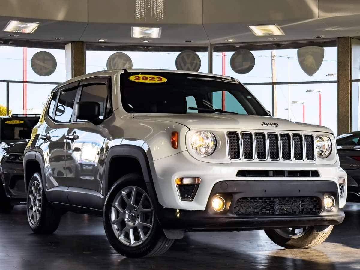 2023 Jeep Renegade Latitude — SUV — 12,368 mi — Detroit, MI
