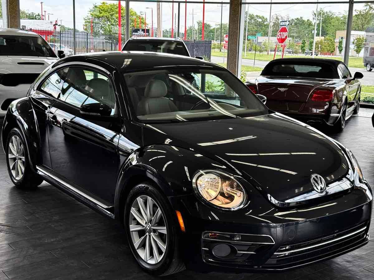 2017 Volkswagen Beetle 1.8T SE — Coupe — 26,436 mi — Detroit, MI