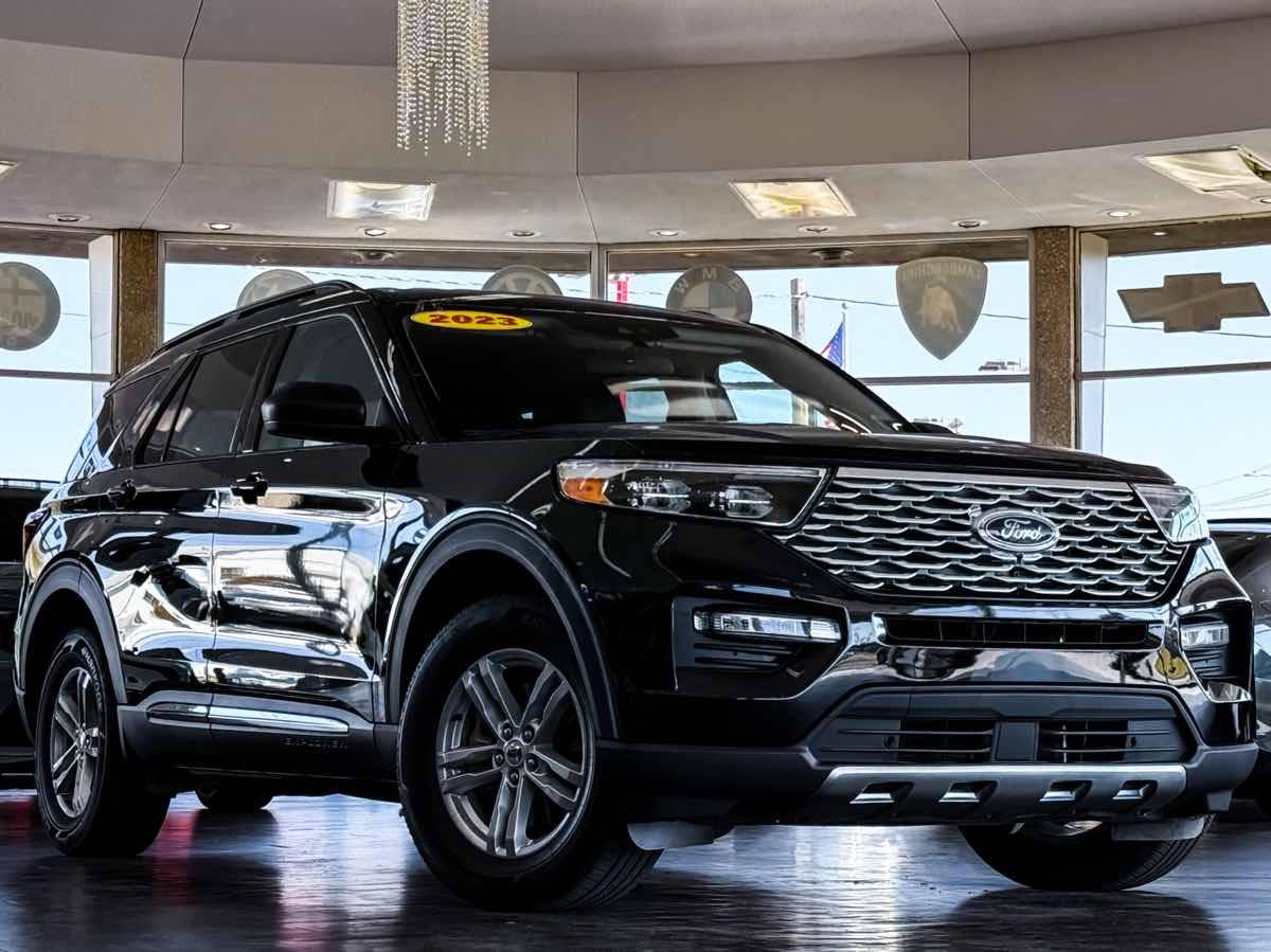 2023 Ford Explorer XLT — SUV — 8,706 mi — Detroit, MI