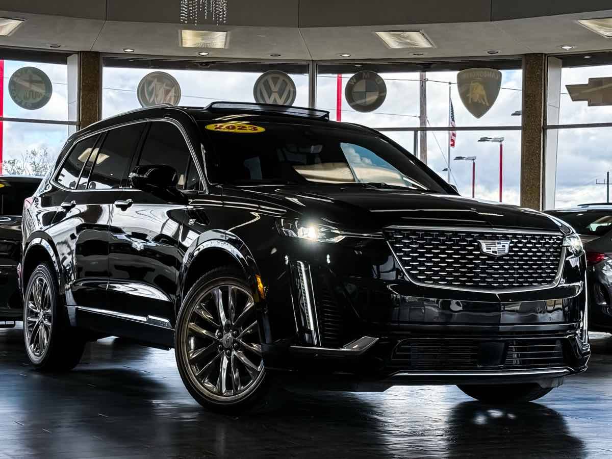 2023 Cadillac XT6 Premium Luxury — SUV — 31,057 mi — Detroit, MI