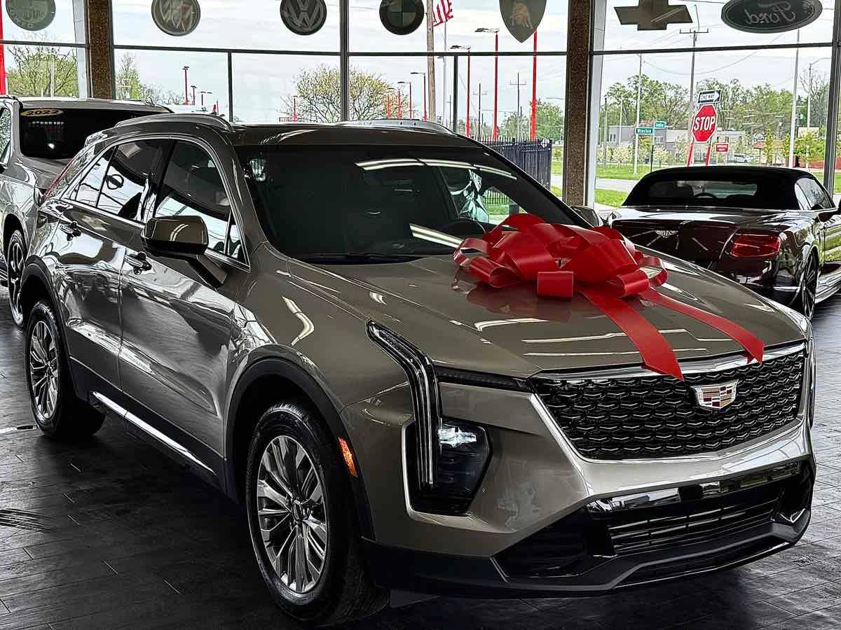 2024 Cadillac XT4 Premium Luxury — SUV — 2,912 mi — Detroit, MI