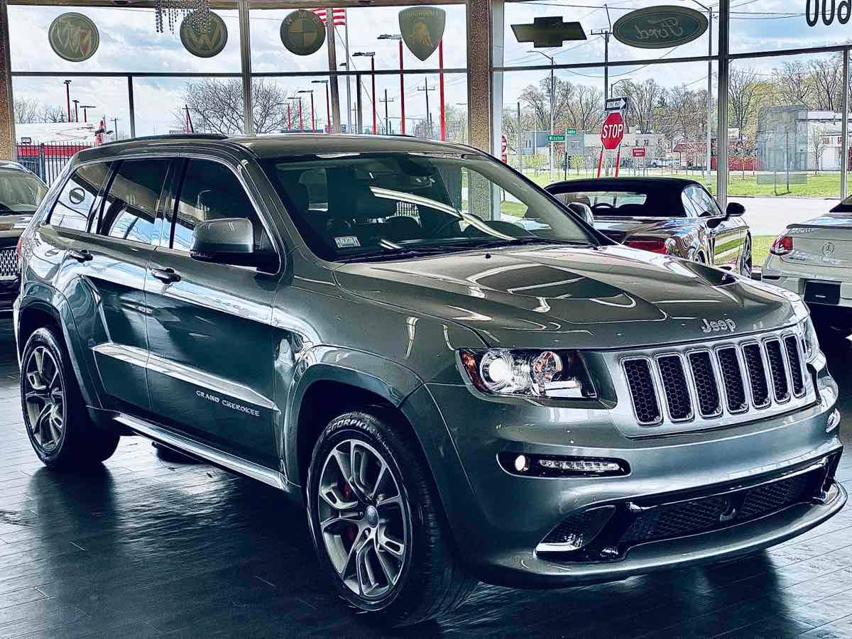 2013 Jeep Grand Cherokee SRT8 — SUV — 37,542 mi — Detroit, MI