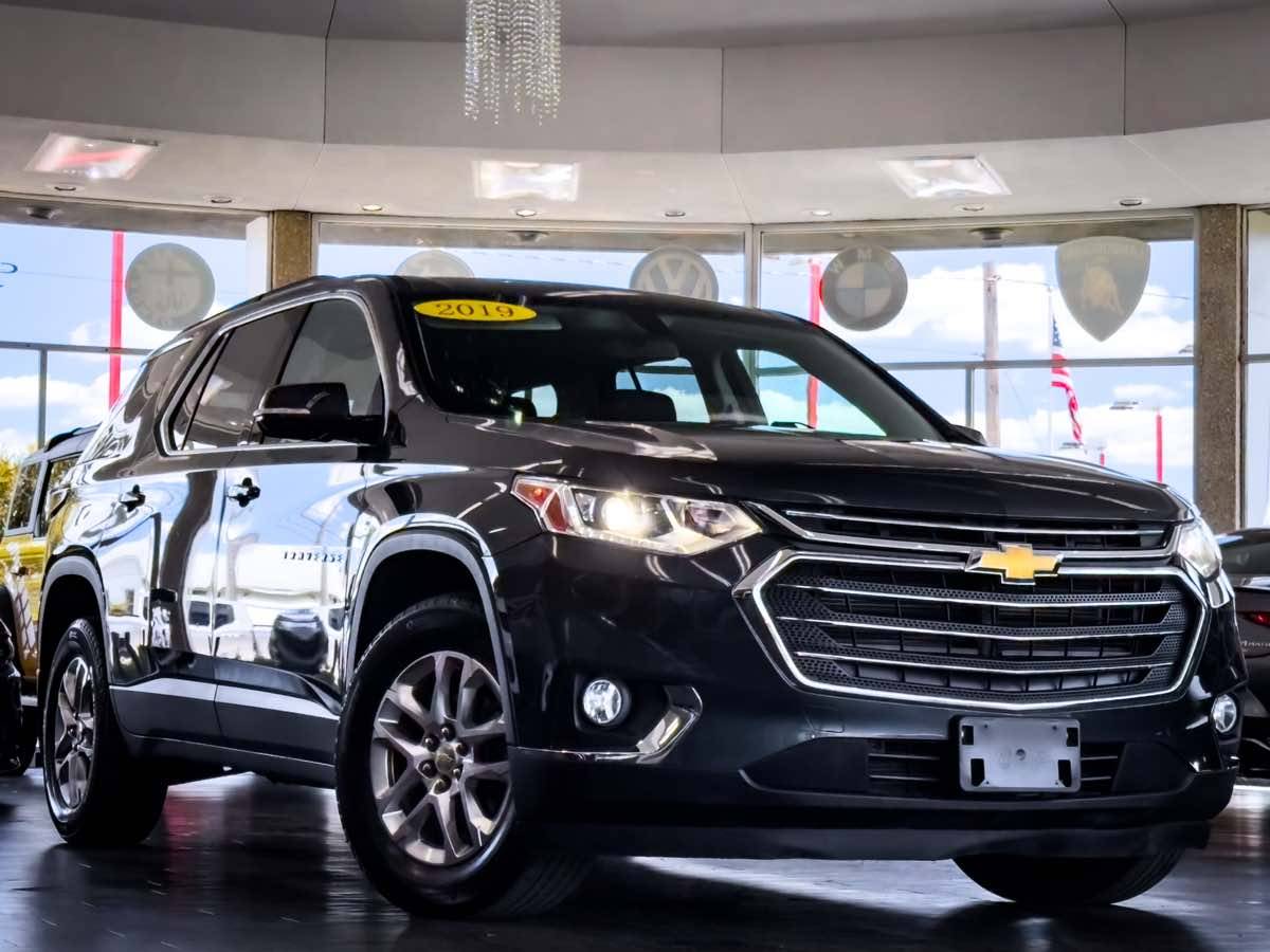 2019 Chevrolet Traverse LT Cloth — SUV — 61,000 mi — Detroit, MI