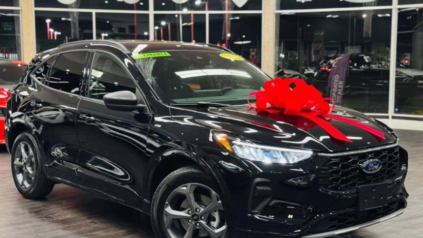 2023 Ford Escape ST-Line — SUV — 2,725 mi — Detroit, MI