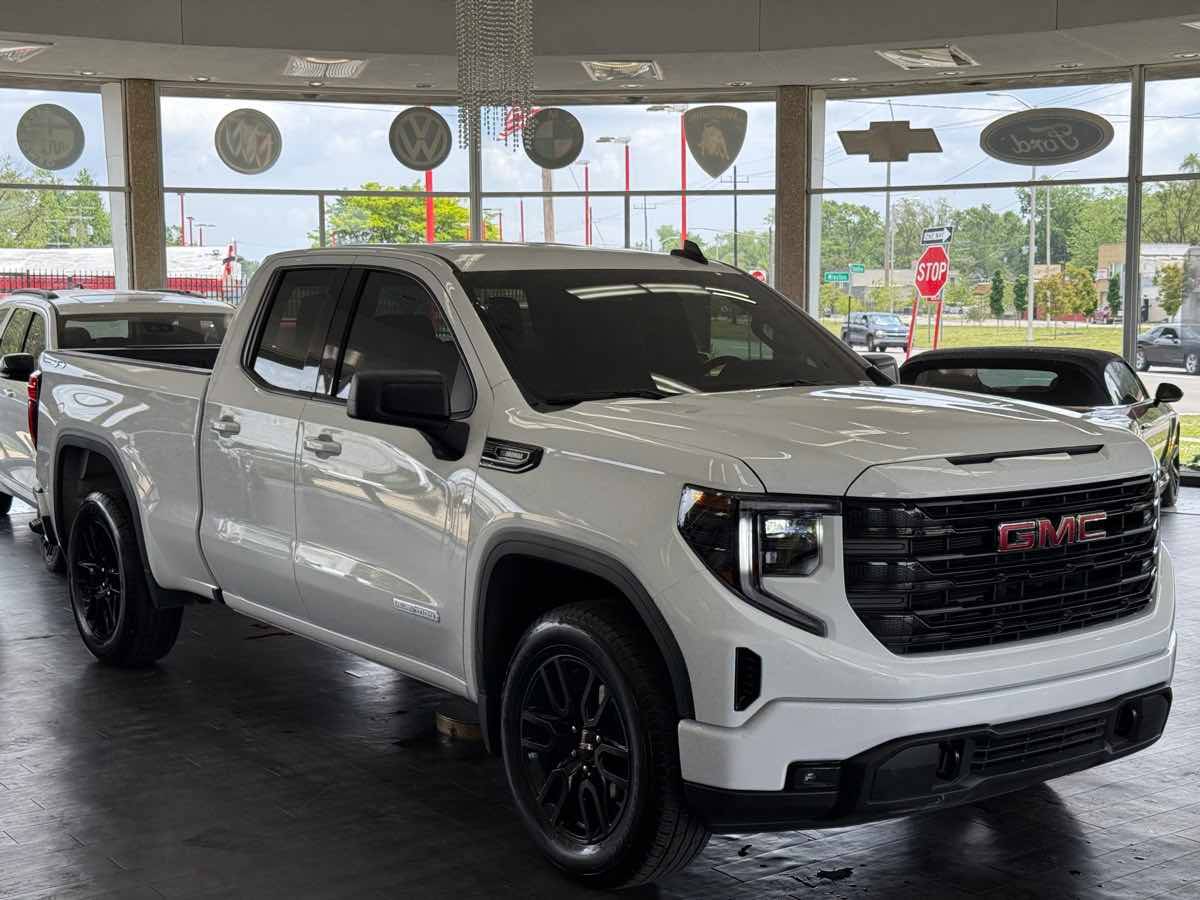 2024 GMC Sierra 1500 Elevation — Pickup Truck — 7,377 mi — Detroit, MI