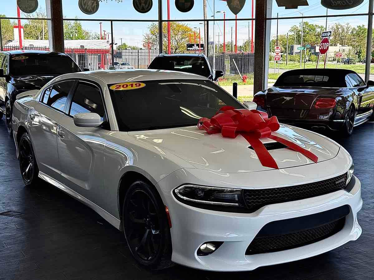 2019 Dodge Charger GT — Sedan — 95,601 mi — Detroit, MI