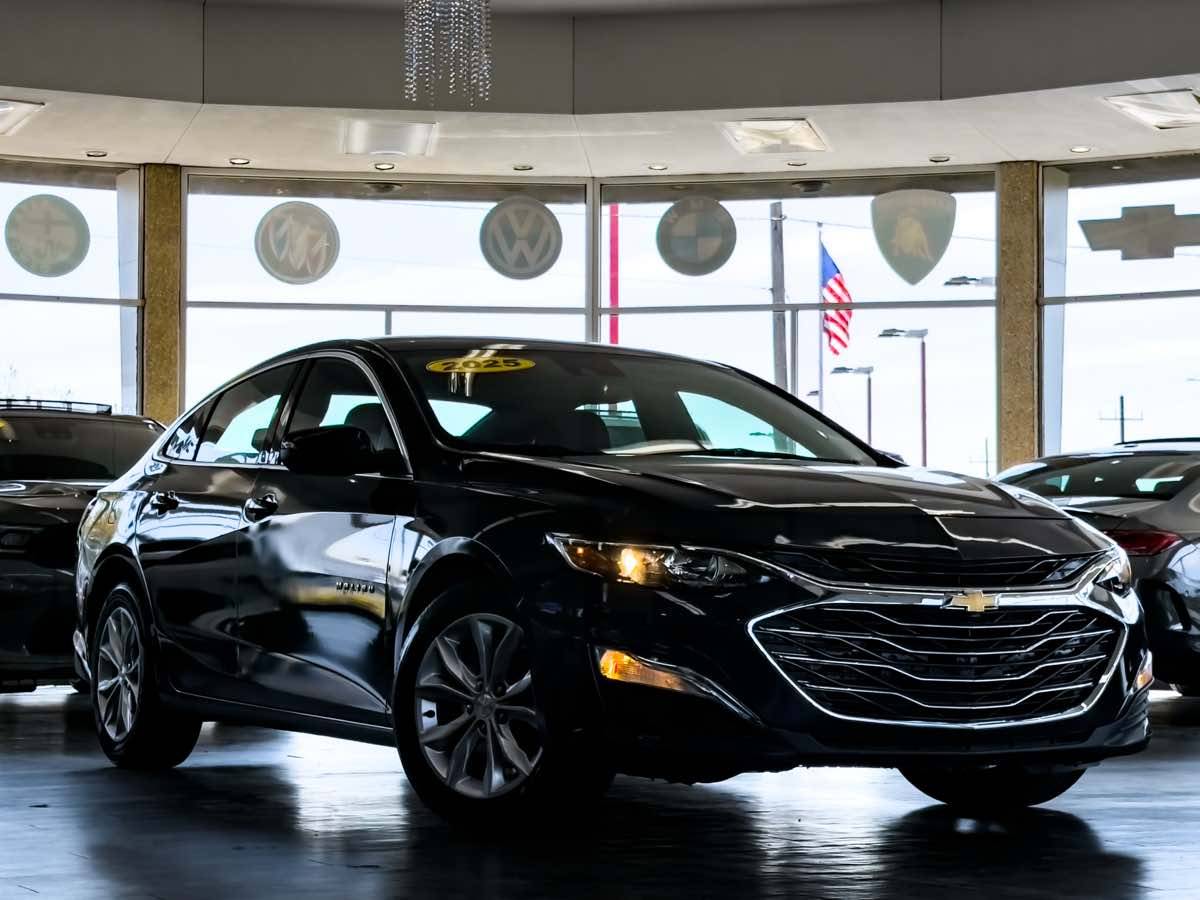 2025 Chevrolet Malibu LT — Sedan — 12,547 mi — Detroit, MI