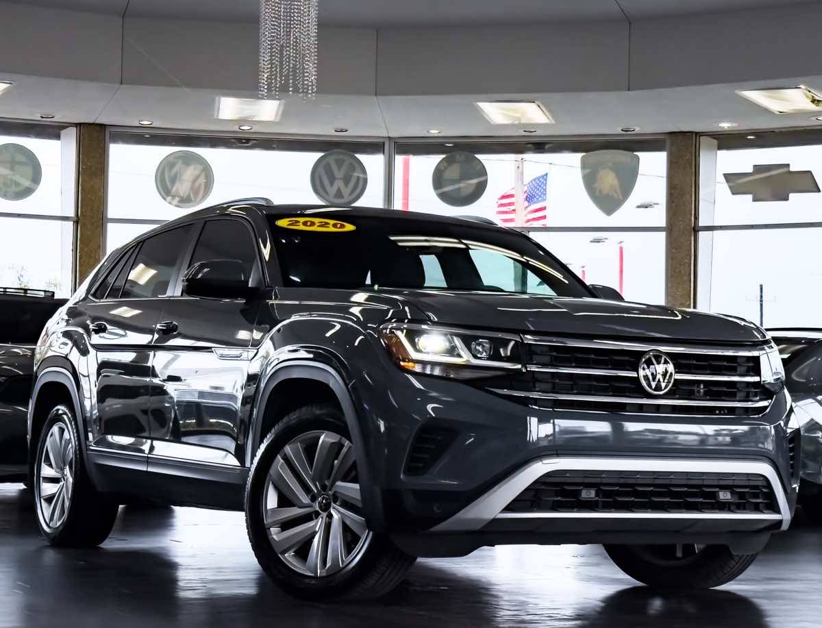 2020 Volkswagen Atlas Cross Sport SE with Technology — SUV — 20,704 mi — Detroit, MI