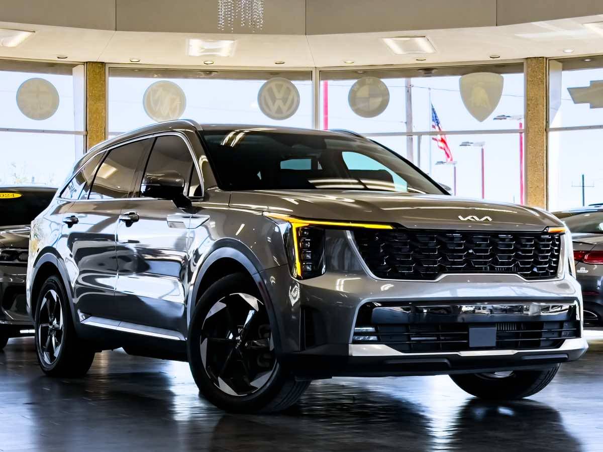 2025 Kia Sorento Hybrid EX — SUV — 15,971 mi — Detroit, MI