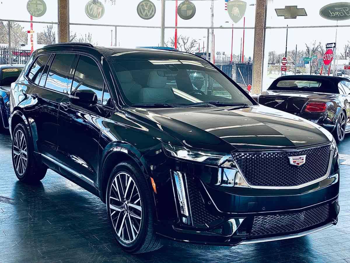 2024 Cadillac XT6 Sport — SUV — 4,137 mi — Detroit, MI