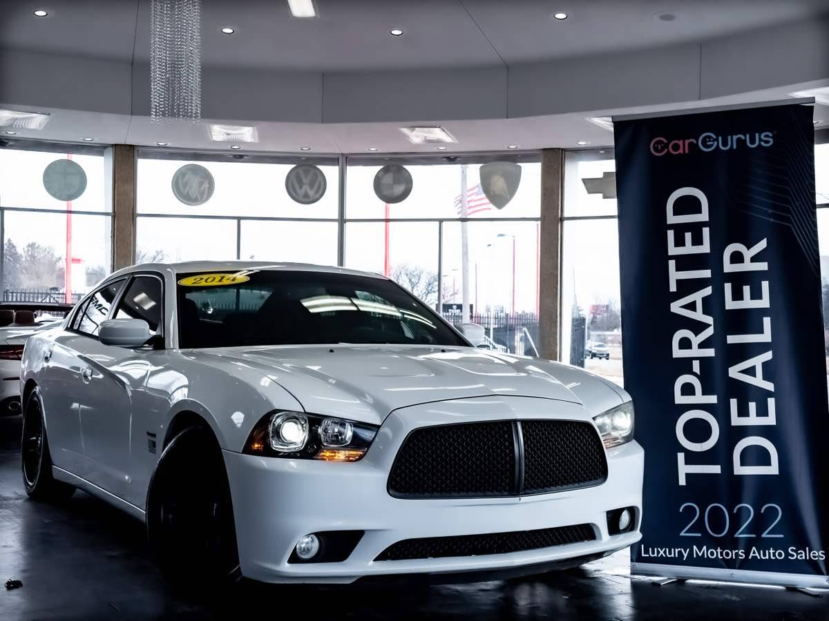 2014 Dodge Charger R/T — Sedan — 90,450 mi — Detroit, MI