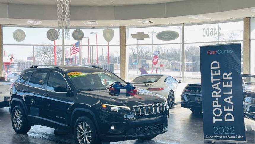 2021 Jeep Cherokee Latitude Lux — SUV — 28,618 mi — Detroit, MI