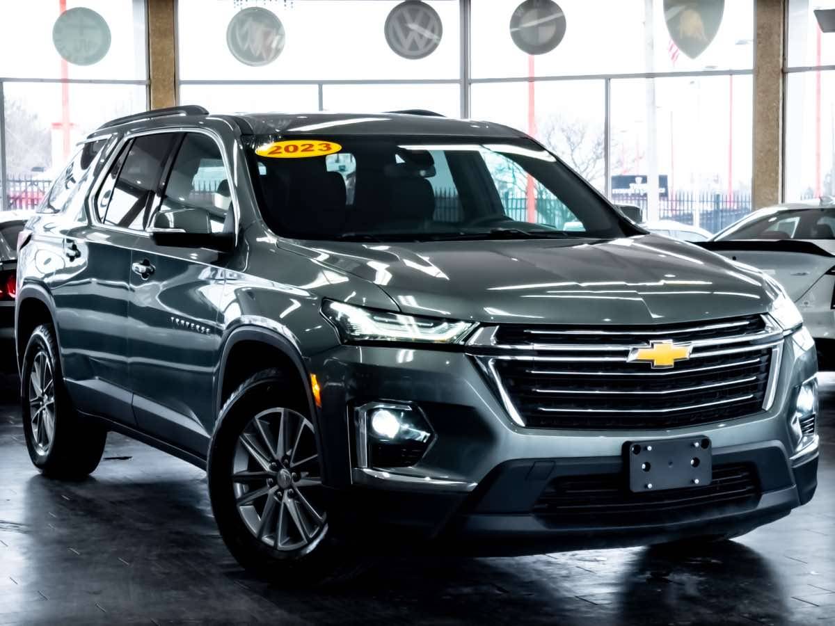 2023 Chevrolet Traverse LT Cloth — SUV — 39,523 mi — Detroit, MI