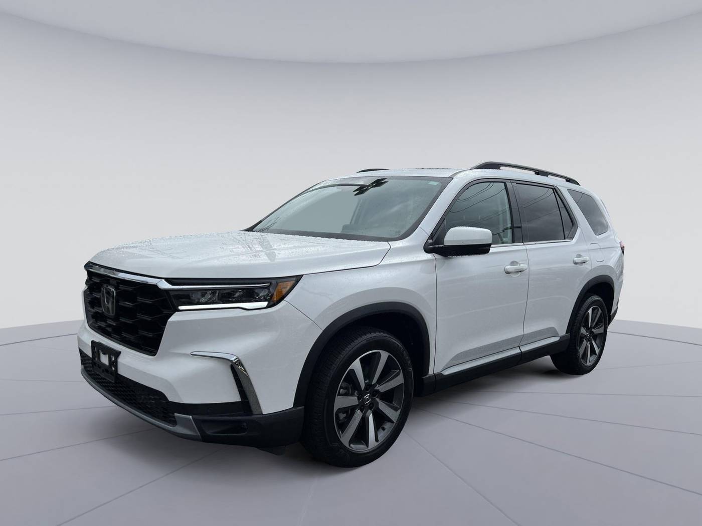 2023 Honda Pilot Touring — SUV — 24,354 mi — Richmond, VA