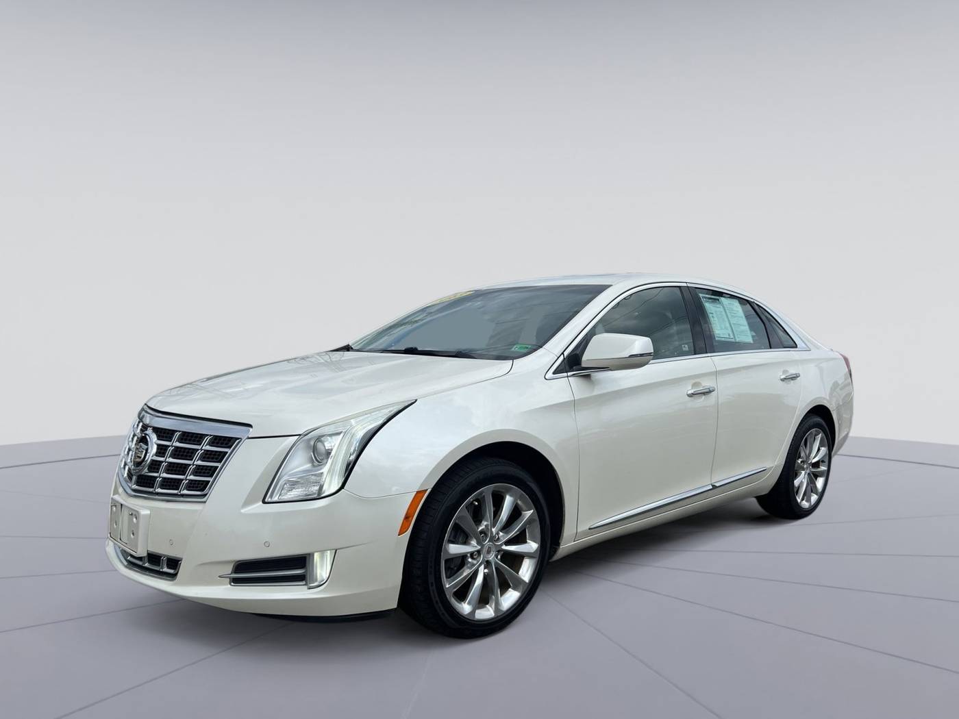 2013 Cadillac XTS Premium — Sedan — 105,656 mi — Richmond, VA