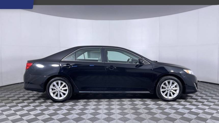 2014 Toyota Camry XLE V6 — Sedan — 132,905 mi — Aurora, CO