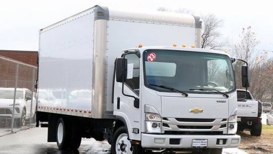 2023 Chevrolet 4500 LCF Gas 4500 LCF Gas — Chassis Cab Truck — 24,028 mi — Arlington Heights, IL